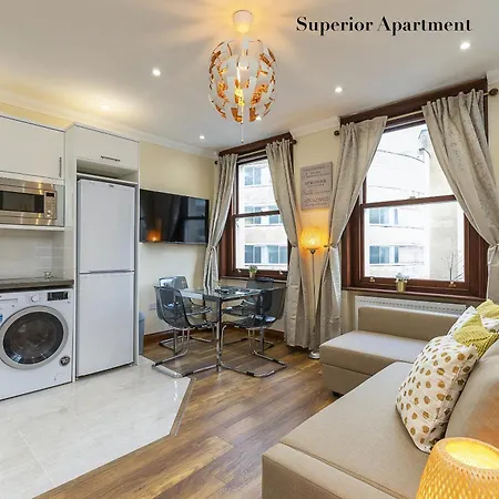 Stylish Apartment Kensington